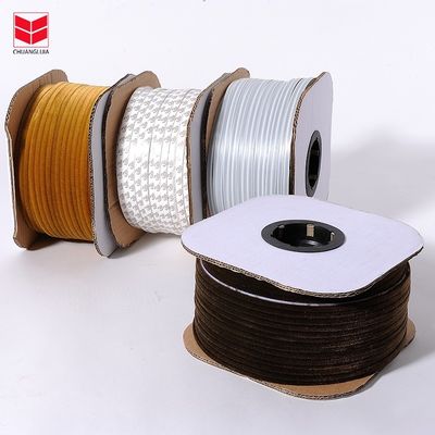 Moderne Design PP Material Dichtung Streifen Türfegen für Insektenabwehrfunktion