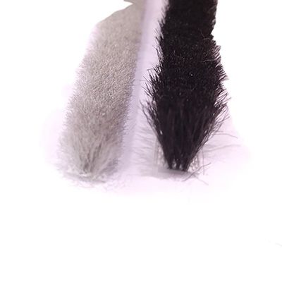 Weichwolle Strickwerk Flussige Wolle Tür-Säume Fenster-Säume Versiegelung Streifen in schwarzen/grauen/braunen/weißen/anderen Farben