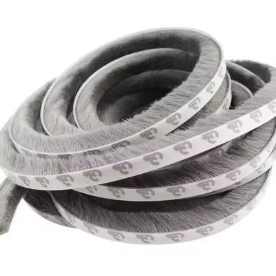 100% PP selbstklebender Pfahl Wetterstreifen für Aluminiumfenster Langlebig und einfach zu installieren in schwarz/grau/braun/weiß/anderes