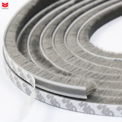 100% Pp Material Wolle Pile Wetterstreifen mit modernem Design-Stil und ISO9001 2008 Zertifikat aus in schwarzgrauen Farben