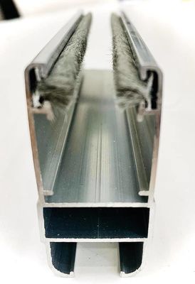 Aluminium-Türen und Fensterzubehör Staubverhütung Türversiegelung mit Flossen Fenster Wetter Streifen Stapel Höhe 3-25mm