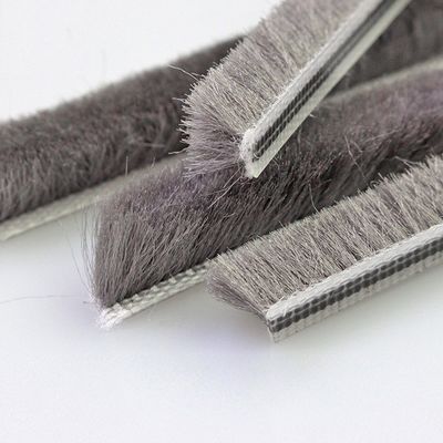 3-25mm Pfahlhöhe Türdichtstreifen Modernes Design mit 3-50mm Breite und Apposit Wolle Wetter Stripping